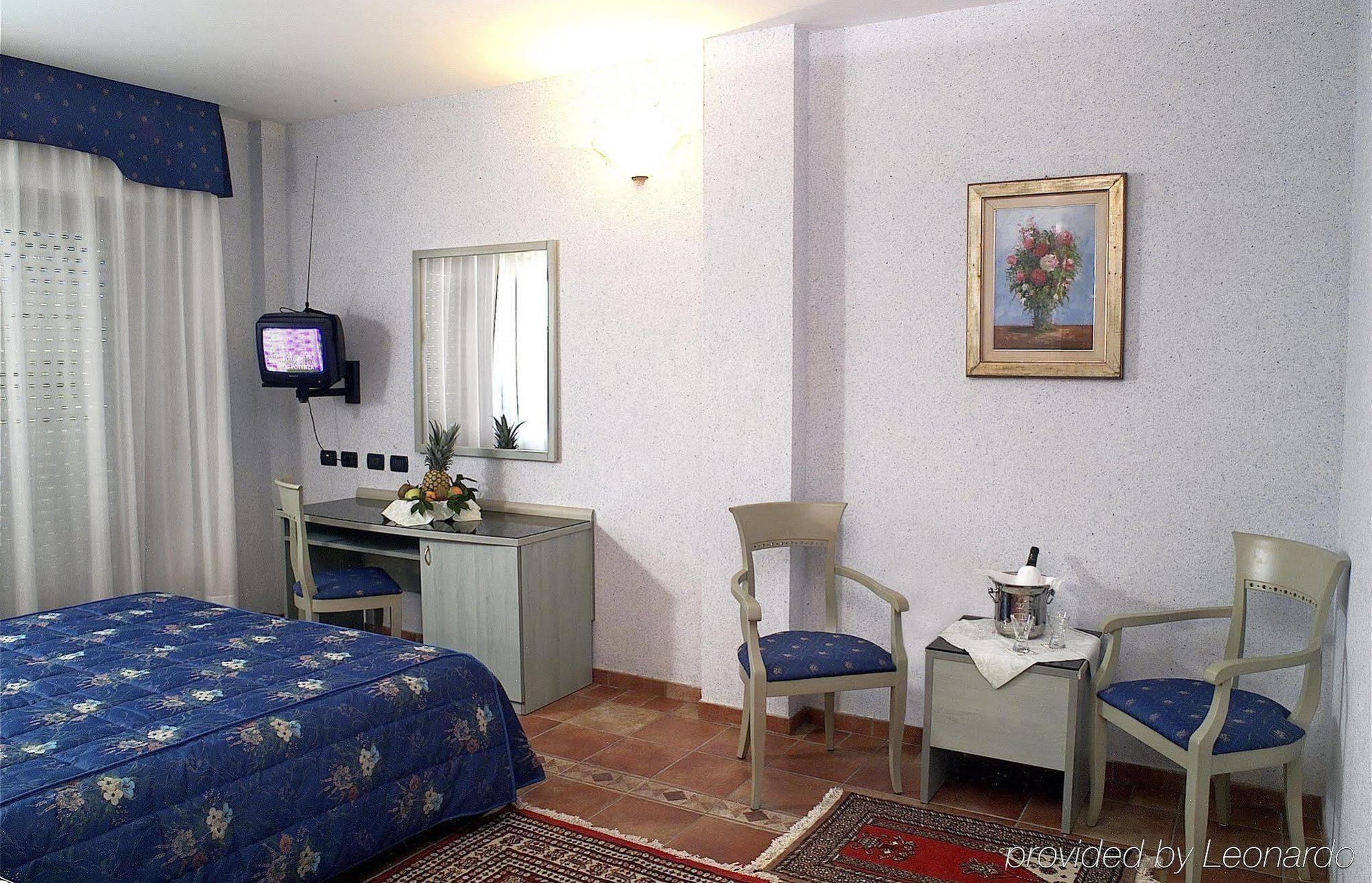 Hotel San Giorgio Sangano Номер фото