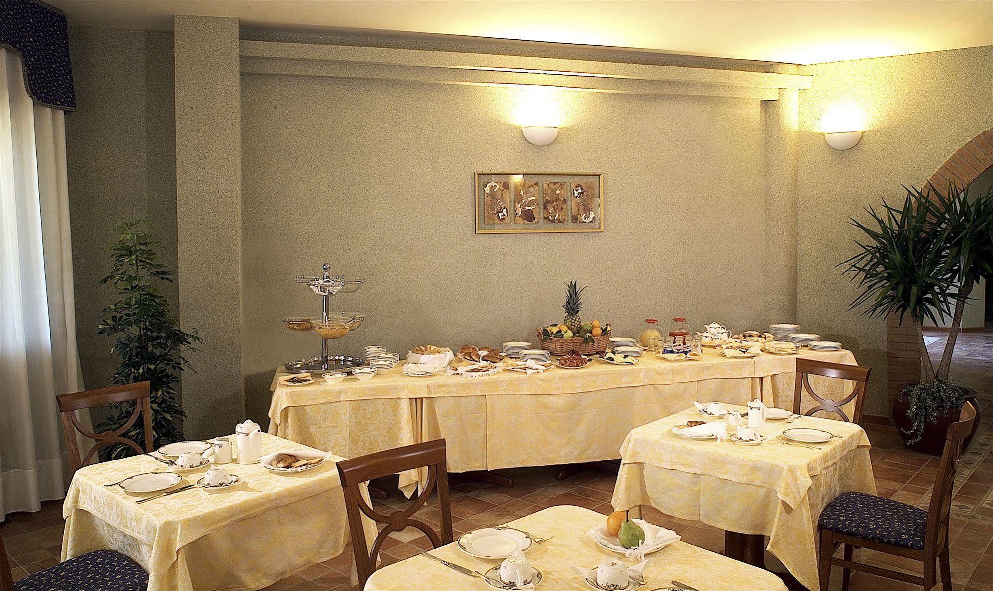 Hotel San Giorgio Sangano Екстер'єр фото